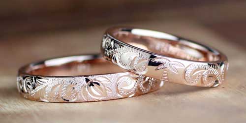 ハワイアン彫刻結婚指輪