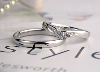 大阪府　入田様　V字型とストレート型の手作り結婚指輪
