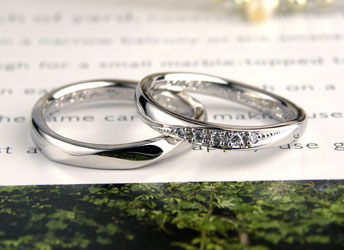 兵庫県　神崎様　緩やか目のS字型ダイヤ手作り結婚指輪