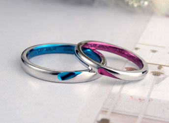 �s���N�ƃu���[�̃n�[�g�����w��