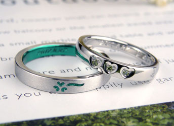 兵庫県　西村様　クローバー模様がグリーンダイヤ手作り結婚指輪