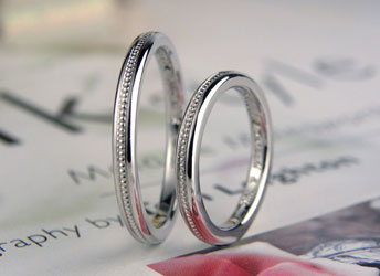 兵庫県　近藤様　中央ミル打ちを全周入れたプラチナ手作り結婚指輪