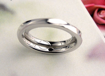奈良県　松田様　内側に合わせると∞無限大彫刻の手作り結婚指輪