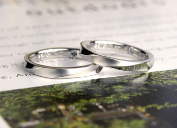 滋賀県　門田様　螺旋状捻りの1箇所つや消しの手作り結婚指輪