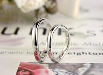 徳島県　荒木様　シンプルなS字型プラチナ手作り結婚指輪