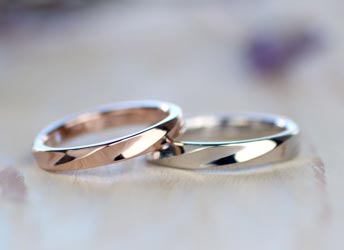 �s���N�S�[���h�ƃv���`�i�̎΂߃��C�����Y��Ȏ��茋���w��