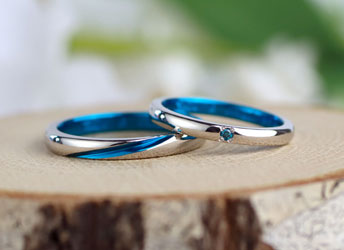 ブルーメッキ・ブルーダイヤの手作り結婚指輪