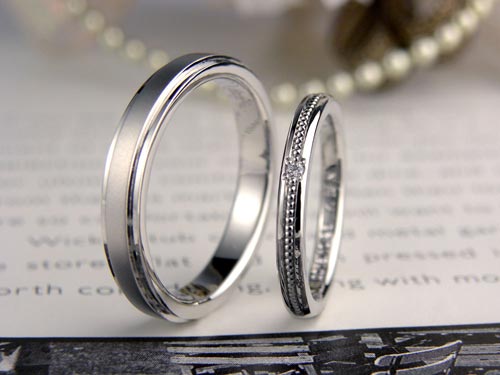 中央ミル打ちの手作り結婚指輪