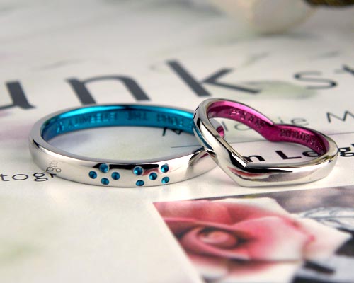 ブルーとピンクのミンサー柄手作り結婚指輪