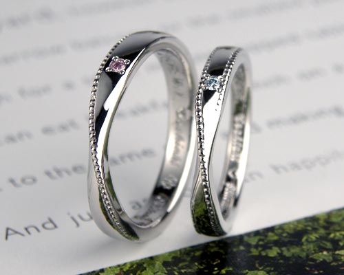 メビウスの輪ミル打ちで強調した手作り結婚指輪