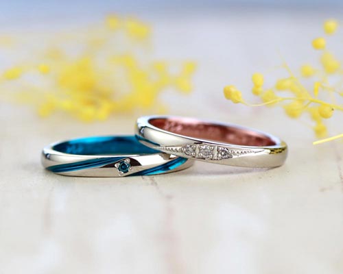 カラフルなカラーメッキの結婚指輪