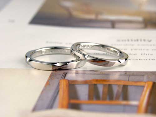 花びら型の手作り結婚指輪