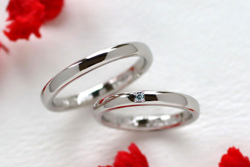シンプルなプラチナ手作り結婚指輪