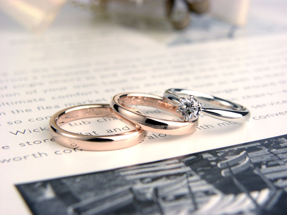 手作りの婚約指輪と結婚指輪