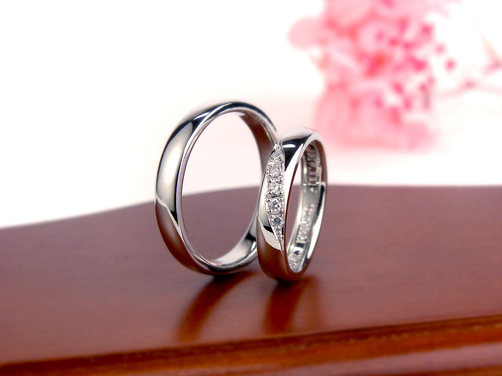 ダイヤゴージャスな手作り結婚指輪