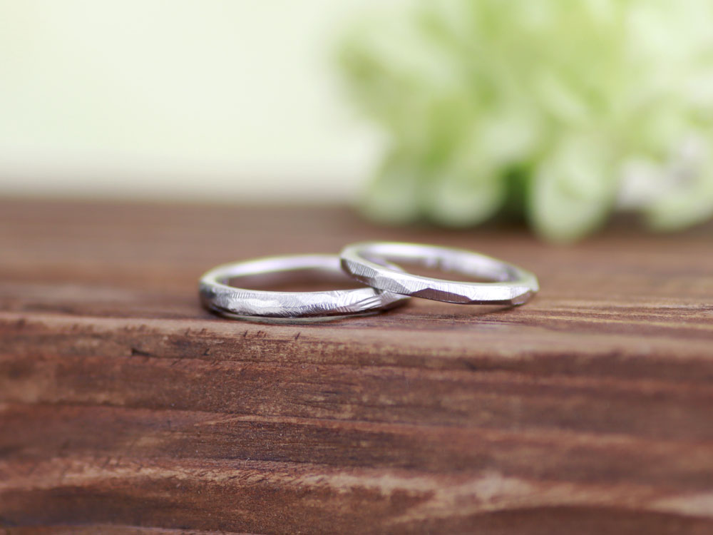 手作り感のある結婚指輪