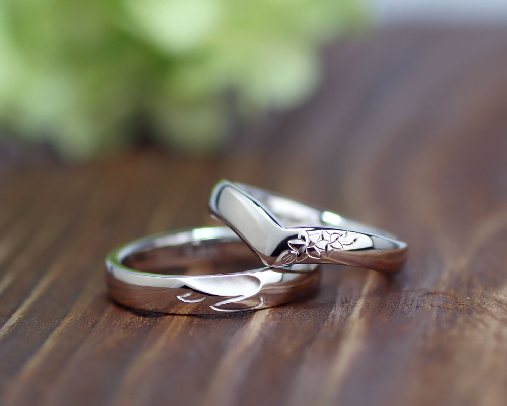 プルメリアを彫刻した手作り結婚指輪