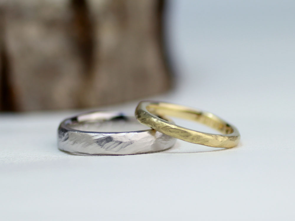 手作り感ある自然な仕上げの手作り結婚指輪