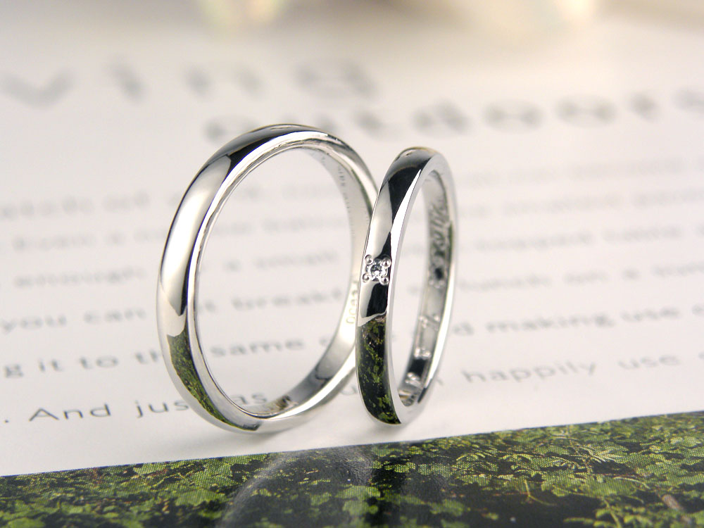 シンプル甲丸にダイヤを入れた手作り結婚指輪