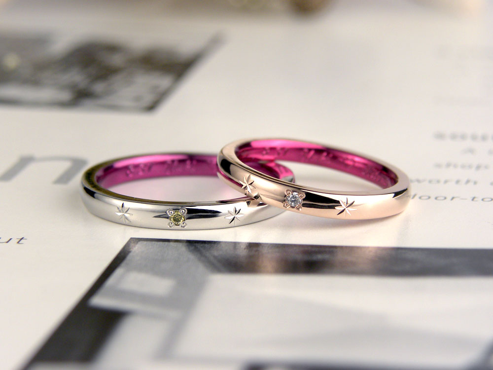 ピンクカラーに星彫刻の手作り結婚指輪