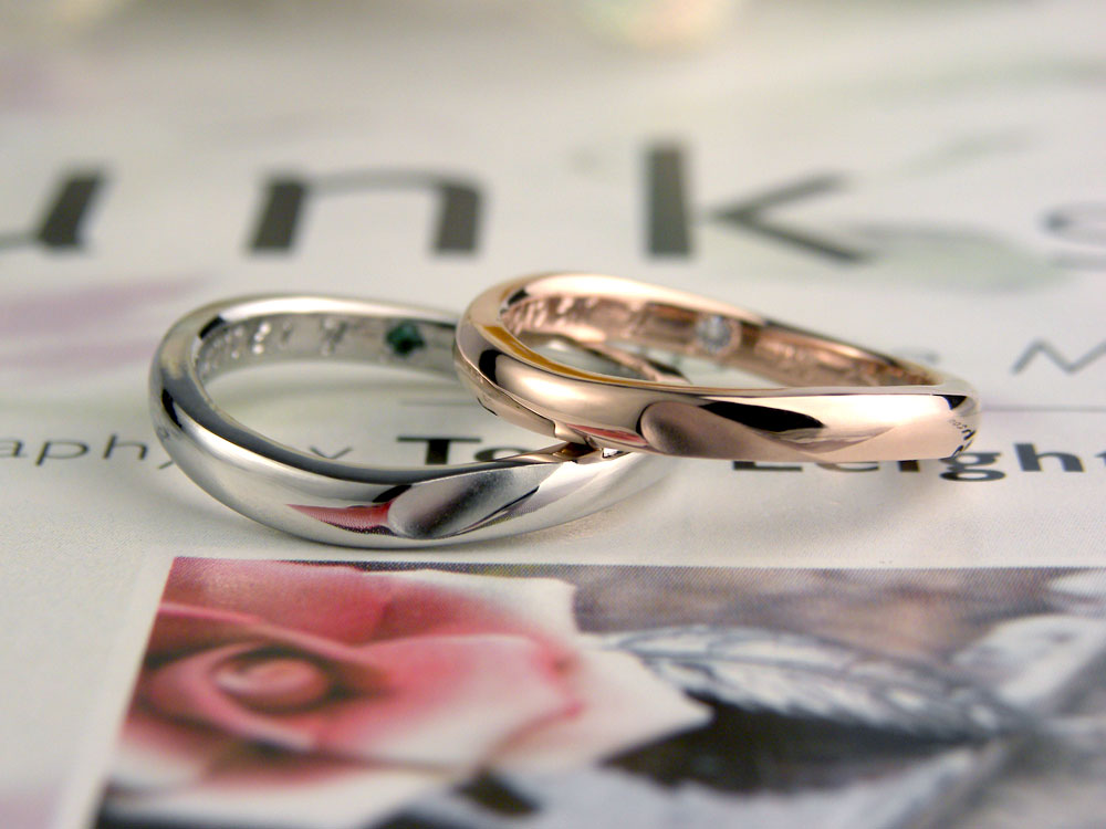 素材違いでハートが浮かぶ手作り結婚指輪