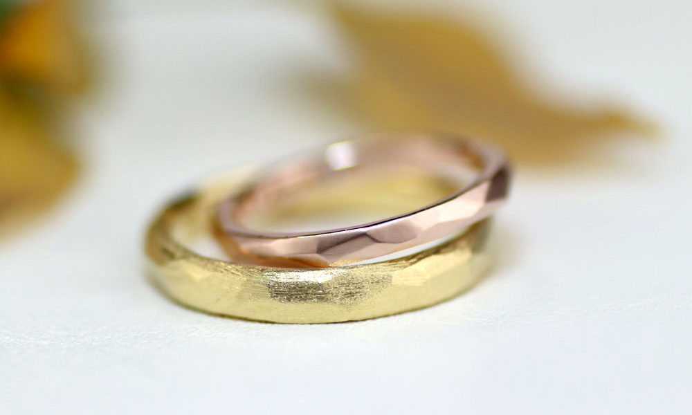 ゴールドのアンティーク風手作り結婚指輪