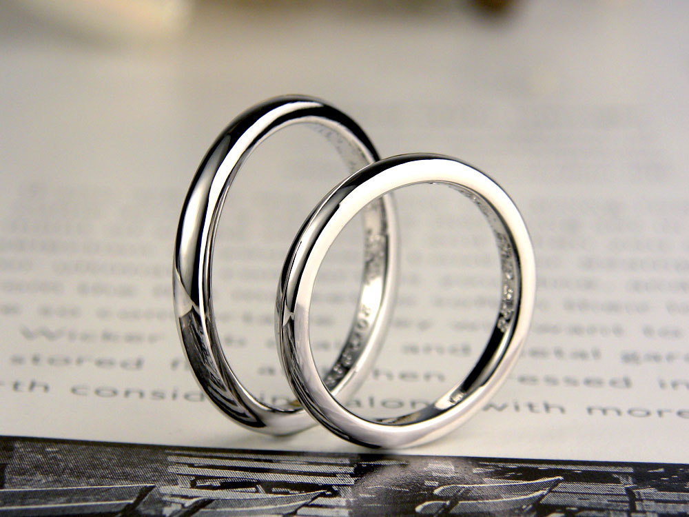 シンプルな甲丸手作り結婚指輪
