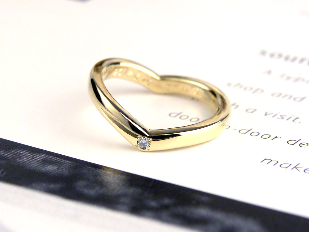 婚約指輪として手作りしたハート型イエローゴールドの指輪