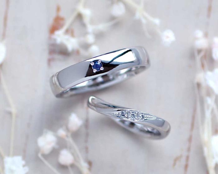 ブルーサファイヤとS字ダイヤの可愛い手作り結婚指輪