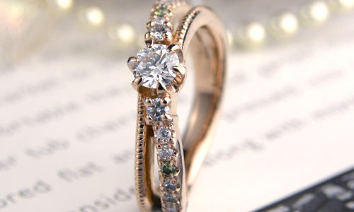 立爪で留めた婚約指輪