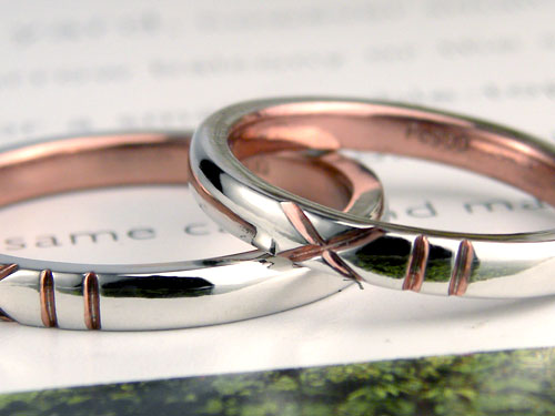 ピンクブラウンコート結婚指輪